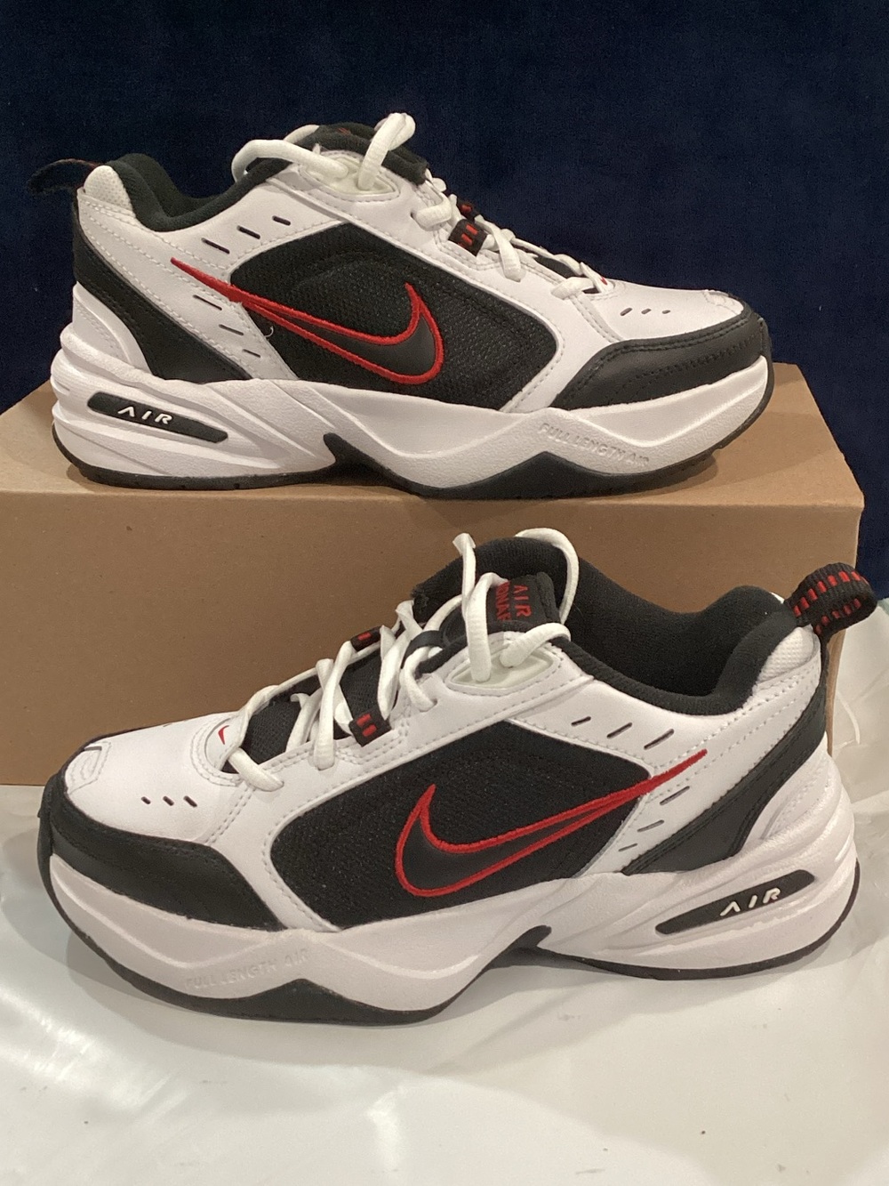 Nike Air Monarch IV Women 6 Men 4.5 White Black Red Sneakers 415445-1